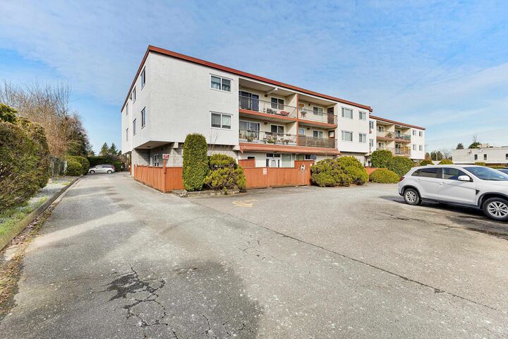 Property Photo: 3043 270 Street 205 BC V4W 3M2