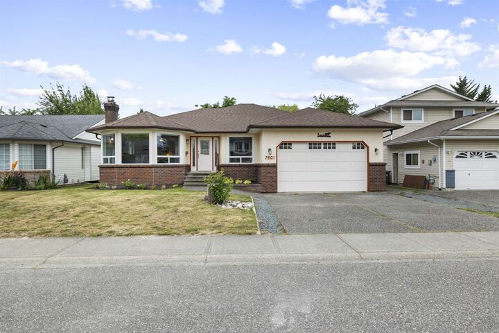7601 Sapphire Drive — photo 1