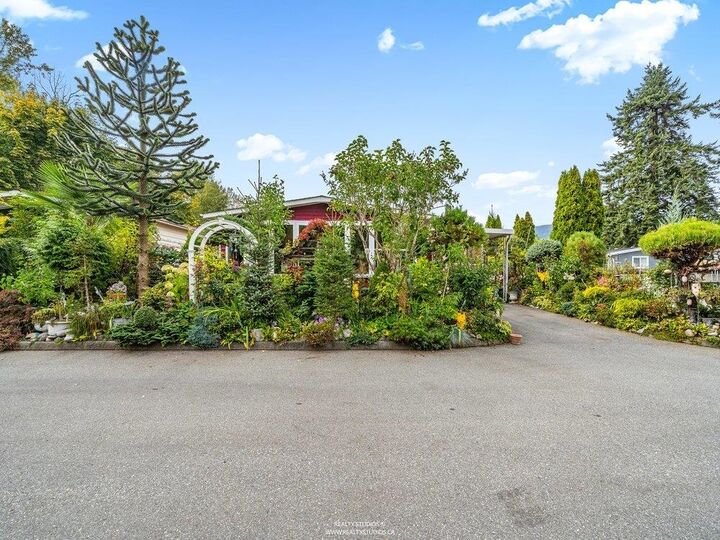 Property Photo: 515 Tyee Court BC V7P 3K3