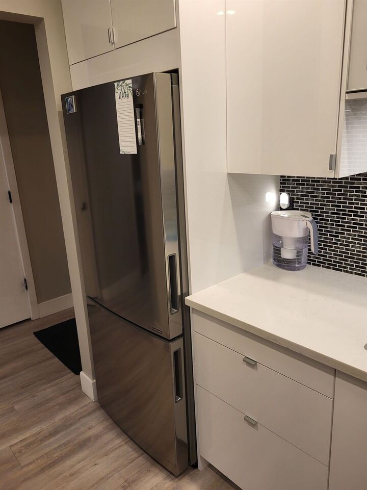 Property Photo: 45598 McIntosh Drive 106 BC V2P 7J3