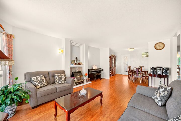 Property Photo: 22637 Fraserbank Crescent BC V6V 2L8