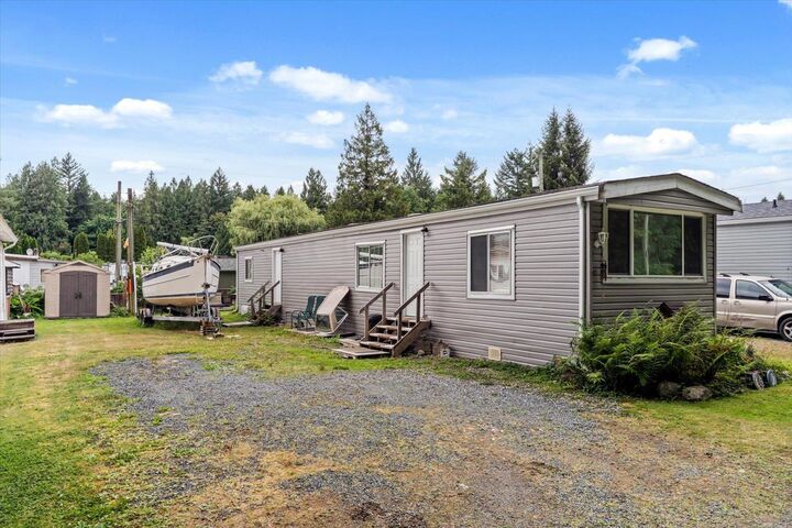 Property Photo: 3942 Columbia Valley Road 41 BC V2R 5B2