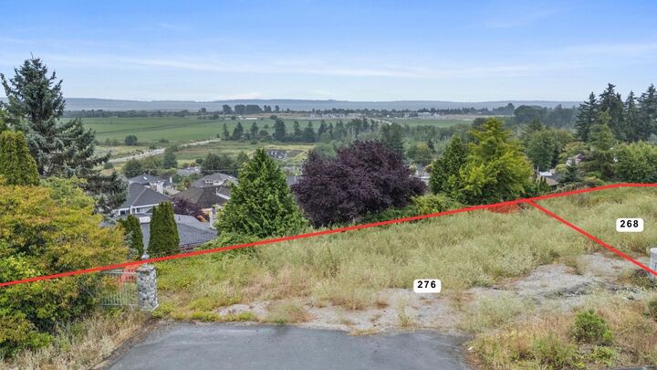 Property Photo: 276 55 Street BC V4M 3J5