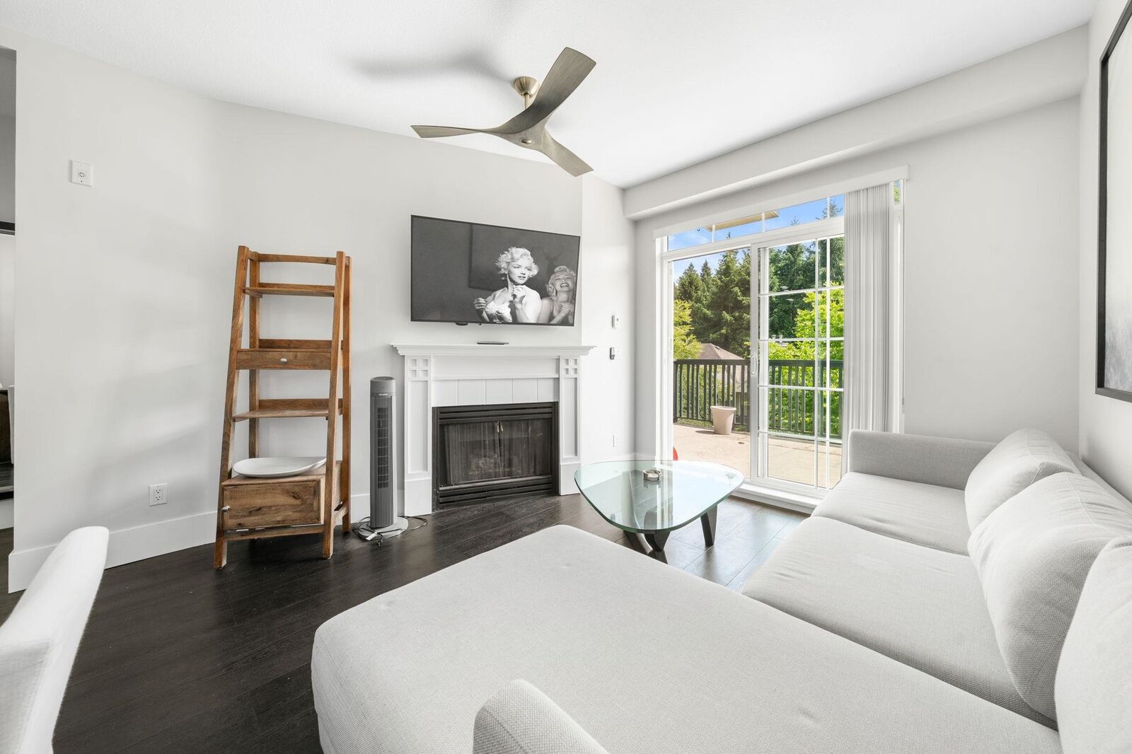 Property Photo: 5605 Hampton Place 404 BC V6T 2H2