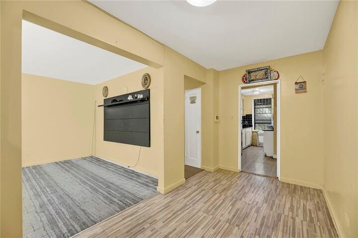 Property Photo:  2165 Brigham Street 3F  NY 11229 