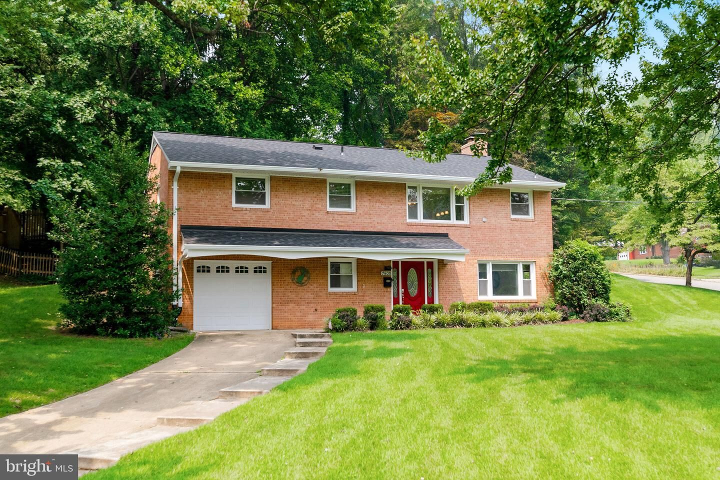 Property Photo: 7500 Long Pine Drive VA 22151