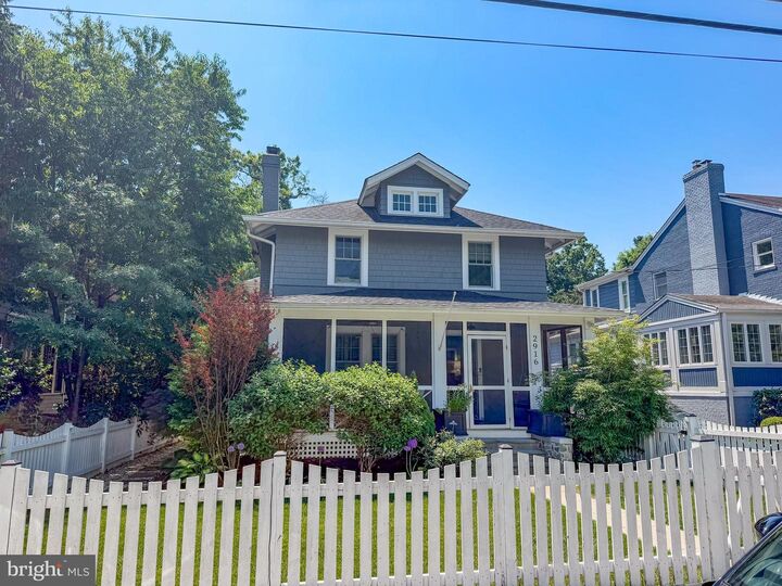 Property Photo: 2916 2nd Street N VA 22201