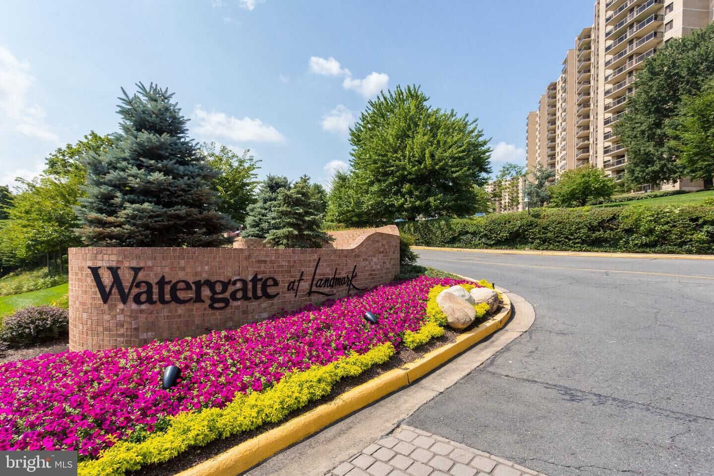 Property Photo:  309 Yoakum Parkway 616  VA 22304 