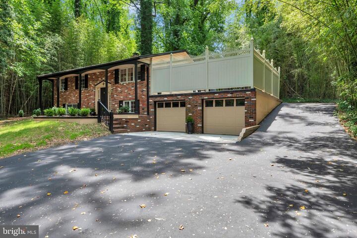 Property Photo: 1350 Ritchie Hwy MD 21012