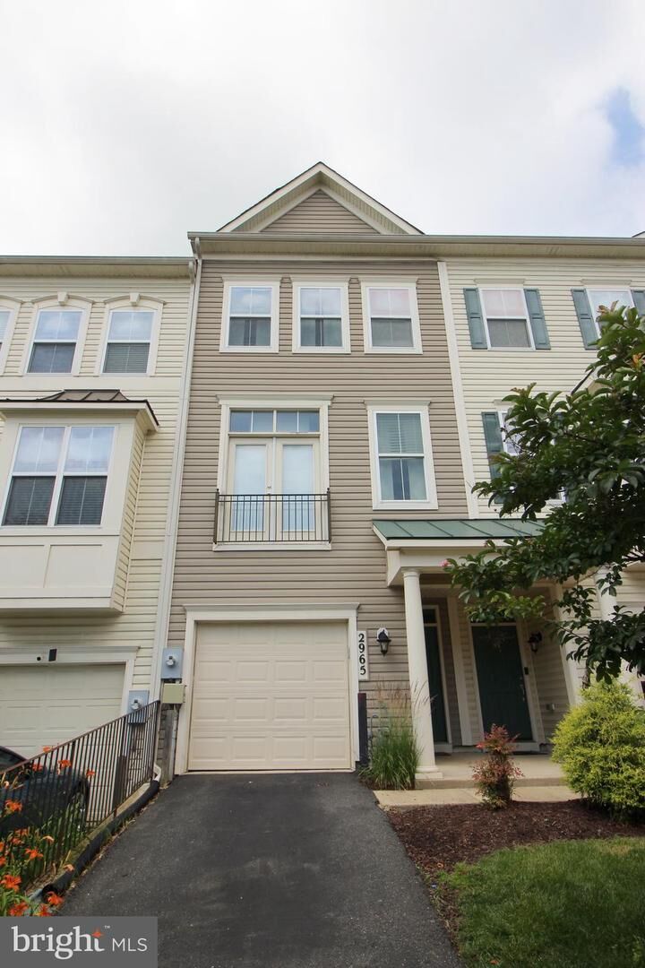 Property Photo:  2965 Chinkapin Oak Lane  VA 22191 