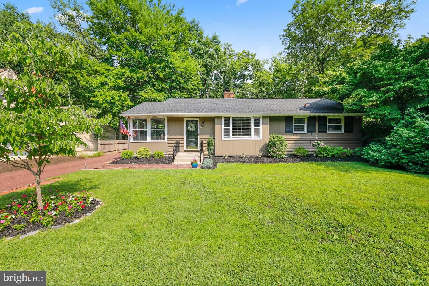 Property Photo:  72 Lenape Trail  NJ 08055 