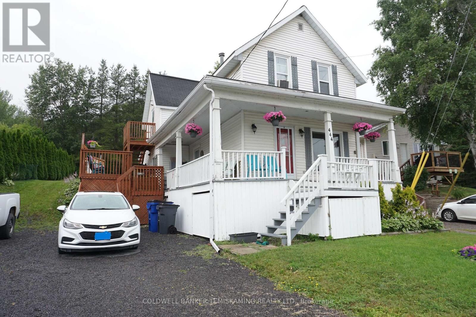 Property Photo: 444 Lakeshore Road North ON P0J 1P0