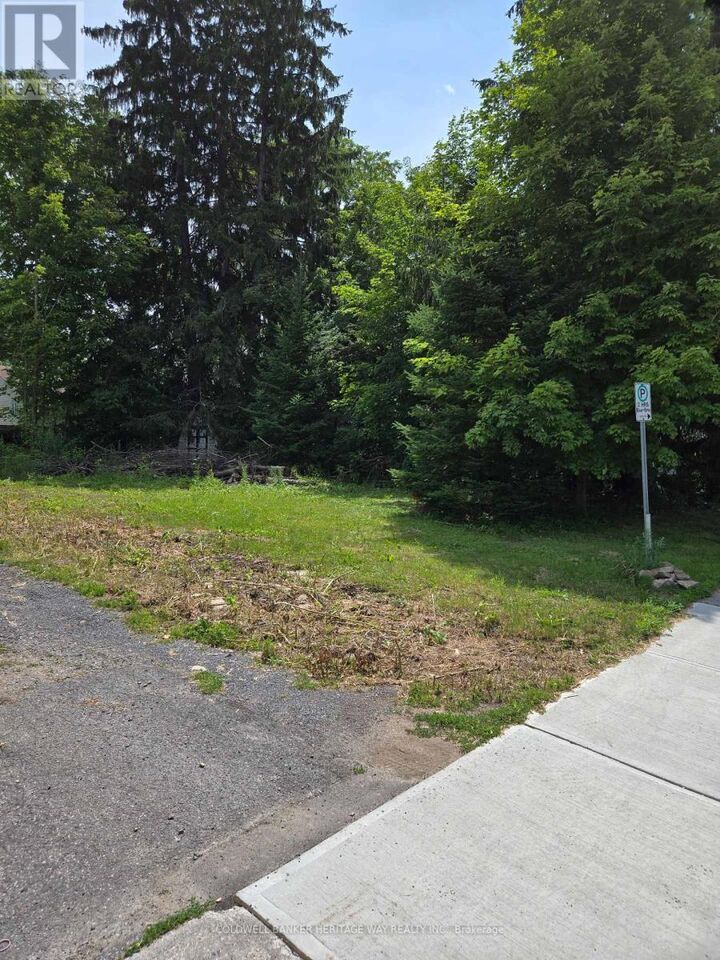 Property Photo: 129 Bridge Street ON K0A 1A0