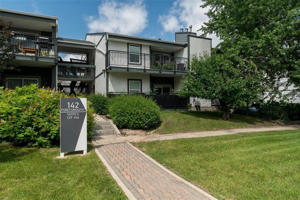 Property Photo: 142 Portsmouth Boulevard MB R3P 1B6
