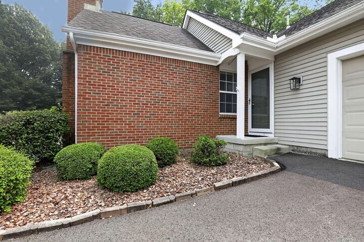 Property Photo: 521 Brickstone Drive OH 43015