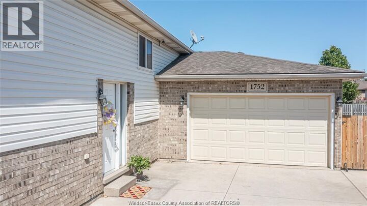 Property Photo: 1752 Vicky Circle ON N8W 5P7