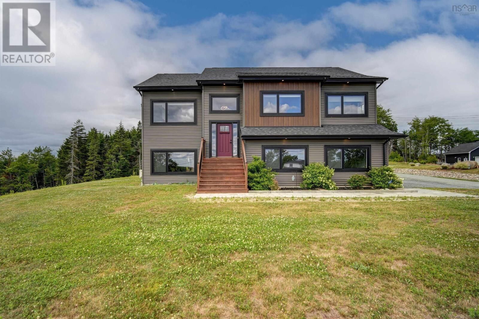 Property Photo: 911 McCabe Lake Drive NS B4E 0P3