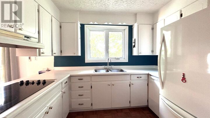 Property Photo:  82 Second Avenue  NL A2B 1B6 