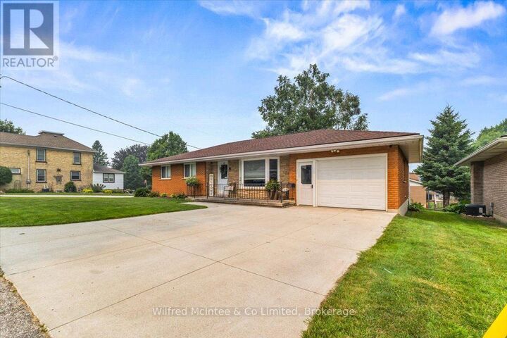 Property Photo: 9 Dietz Street ON N0G 2J0