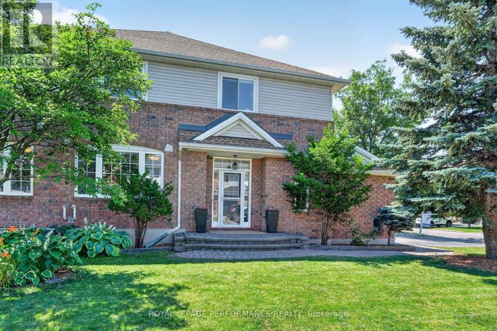 Property Photo: 990 Lucille Way ON K4A 4J2