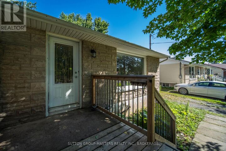 Property Photo: 46 Morden Crescent ON K7N 1K2