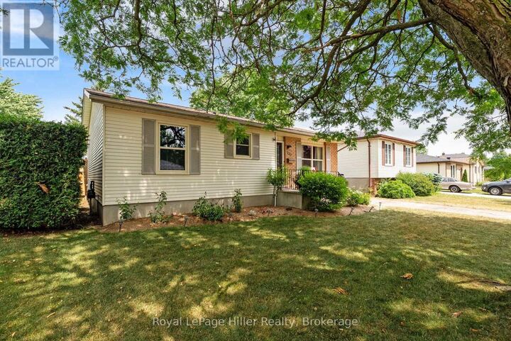 Property Photo: 220 Greenwood Drive ON N5A 7M9