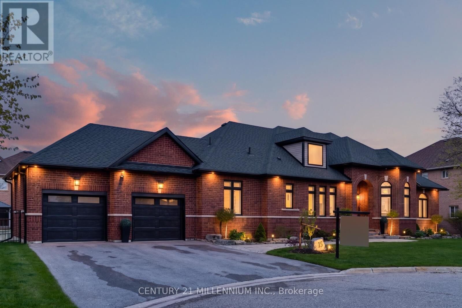 Property Photo: 15 Bimmer Place ON L7A 1J4
