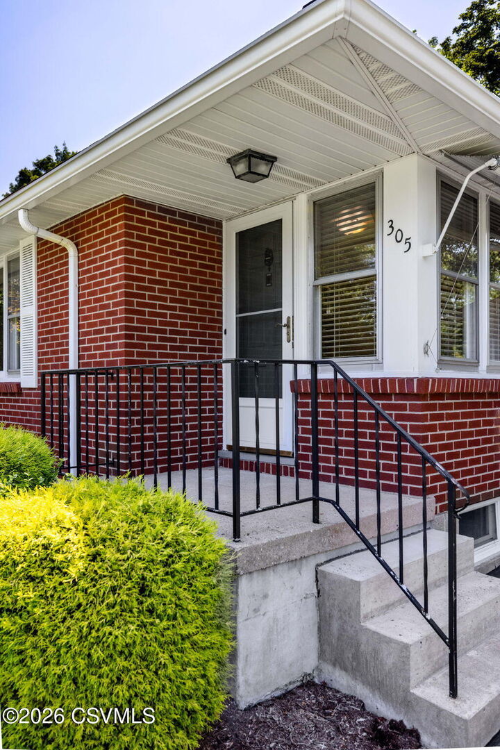Property Photo:  305 Verna Road  PA 17837 