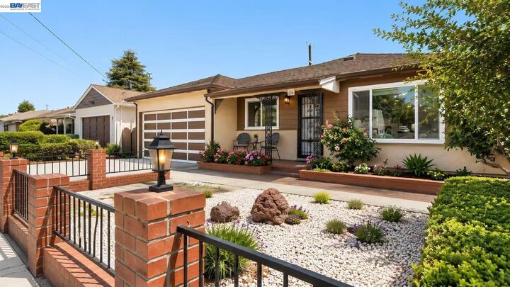 Property Photo: 404 Bradrick Dr CA 94578
