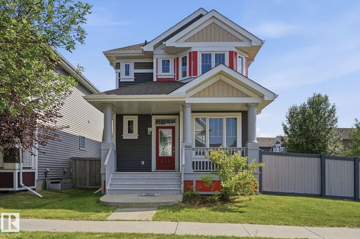 7043 22 Avenue SW — photo 1