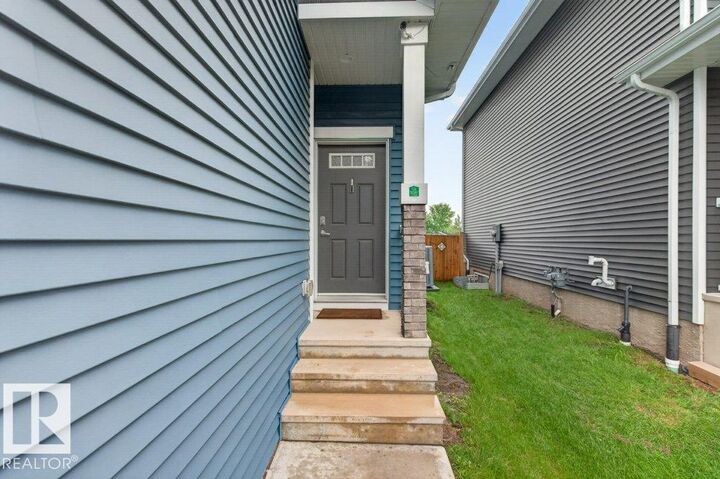 Property Photo: 848 Ebbers Crescent NW AB T5Y 3B2