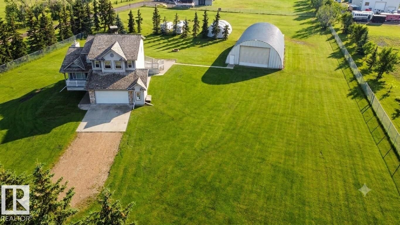 Property Photo:  50512 Rge Rd 245 350  AB T4X 0P5 