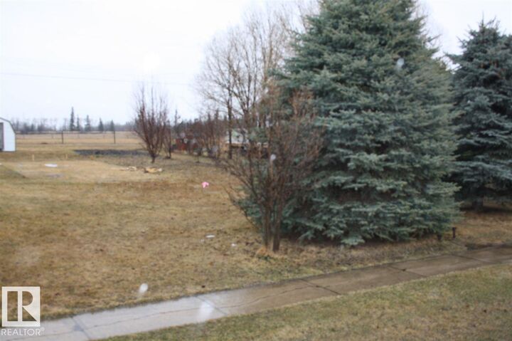 Property Photo:  5112 51 Avenue  AB T0G 1W0 