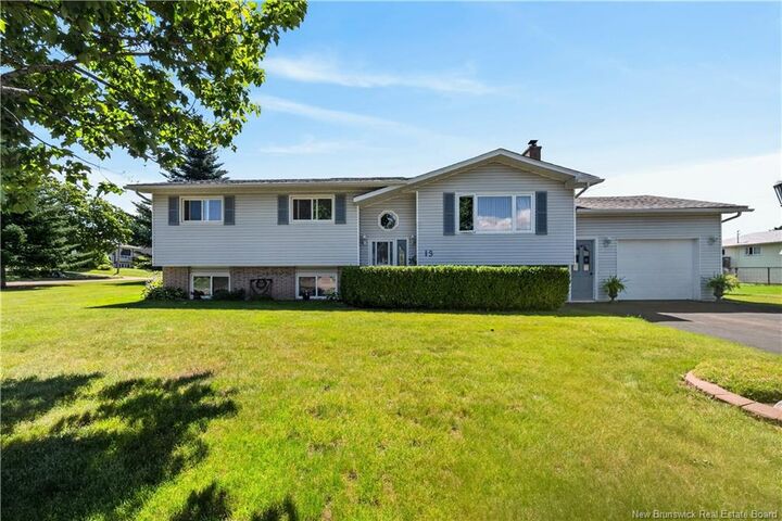 13 Trider Court — photo 1