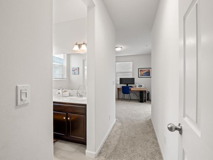 Property Photo: 3047 Austin Lane CA 93619