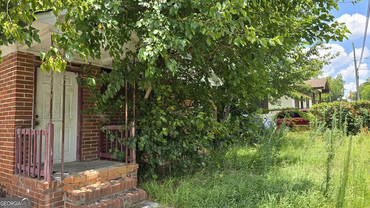 Property Photo:  527 Moseley Avenue  GA 31204 