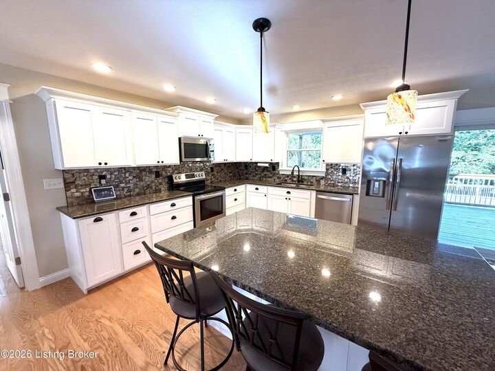 Property Photo: 232 Meador Ln KY 40175