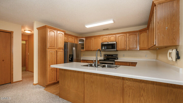 Property Photo:  1925 15th Street 2  ND 58501 