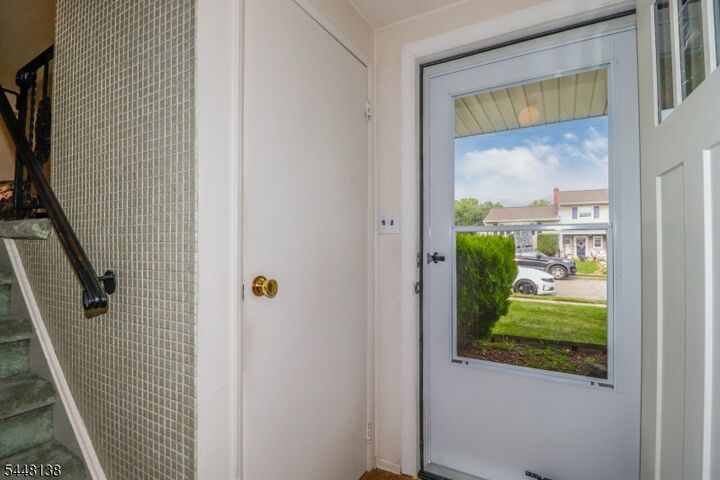 Property Photo:  5 Thelma Ct  NJ 07067 