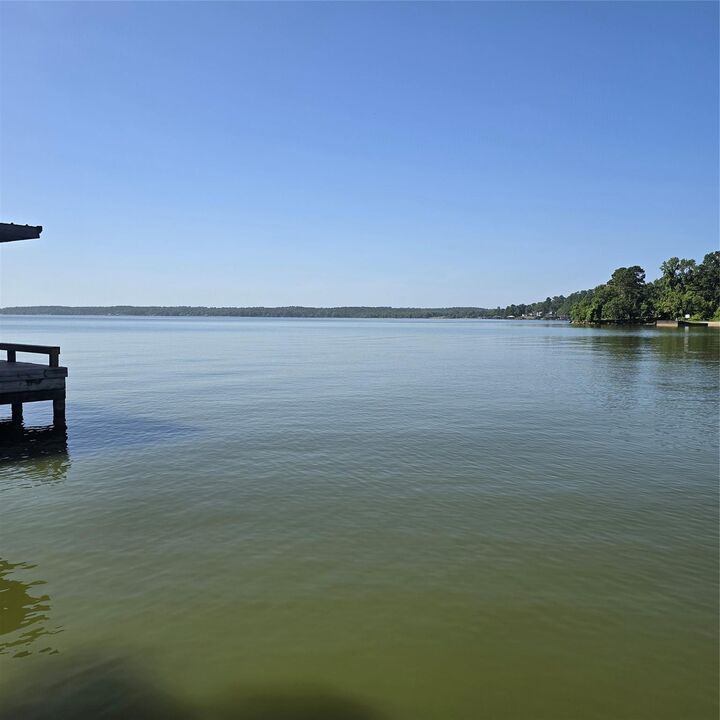 Property Photo: 72 Edgewater Way TX 77364