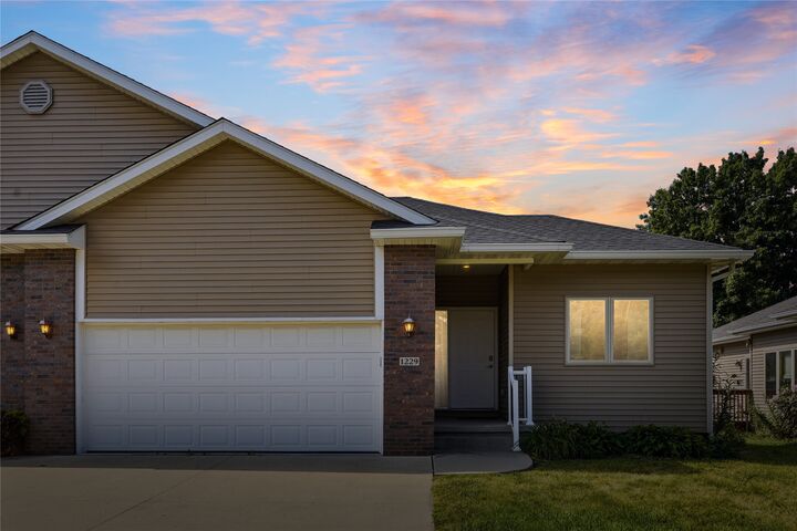 Property Photo: 1229 SW 3rd Street IA 50023