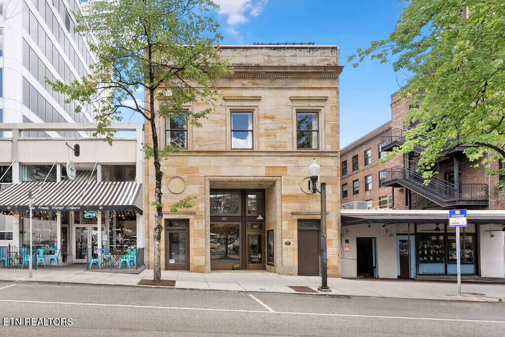 Property Photo: 414 Clinch Ave 301 TN 37902
