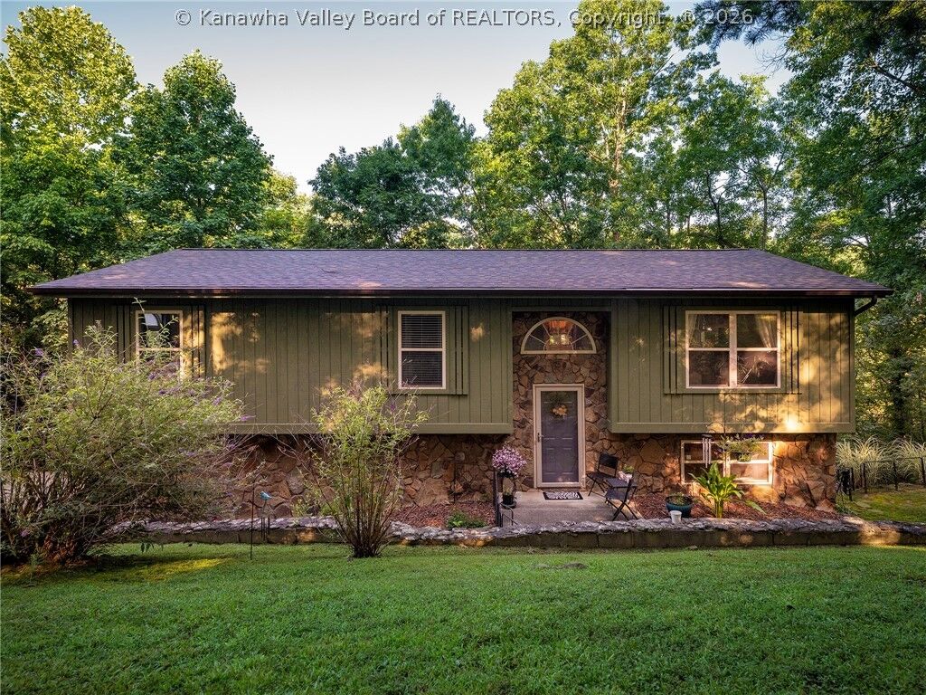 Property Photo:  208 Red Bud Lane  WV 25526 