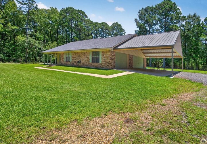 Property Photo: 808 Mercer Rd TX 75672