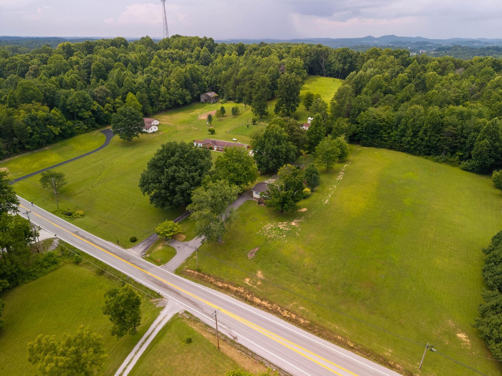 Property Photo:  6616 Barbourville Road  KY 40744 