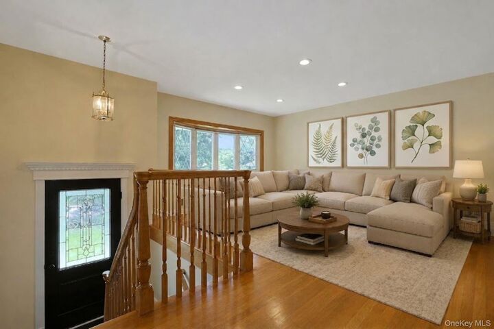 Property Photo:  19 Von Beaste Lane  NY 10920 