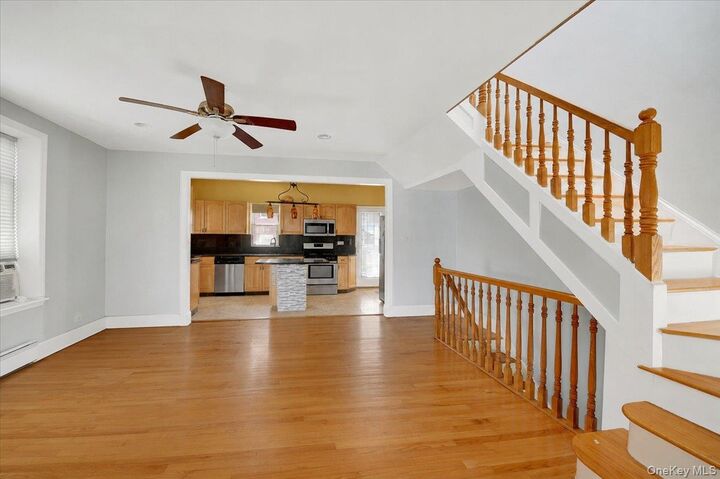 Property Photo:  227 Calhoun Avenue  NY 10465 