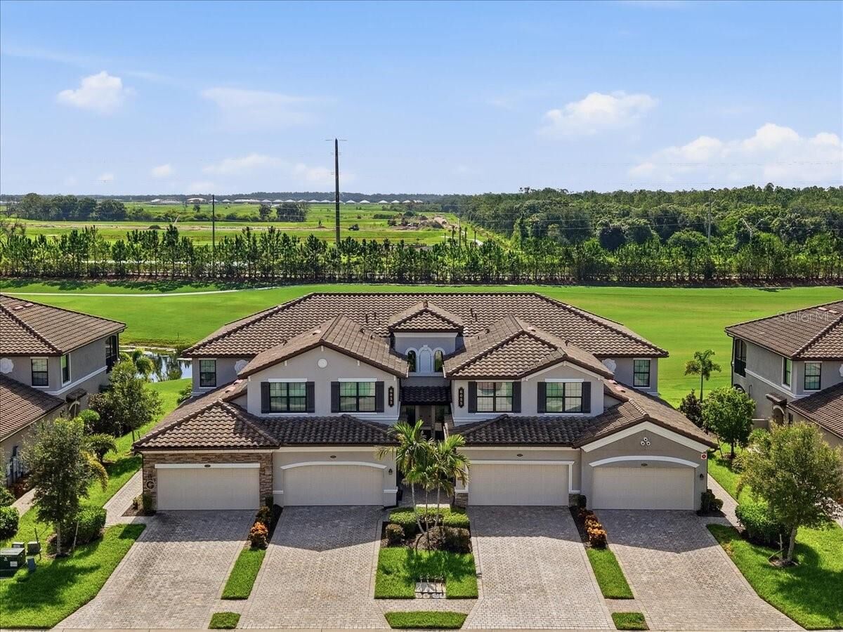 Property Photo: 6055 Worsham Lane 101 FL 34211