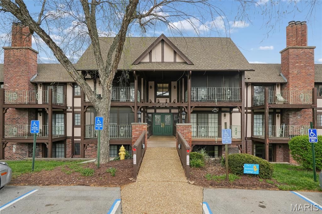 Property Photo:  1436 Heritage Landing 310  MO 63303 