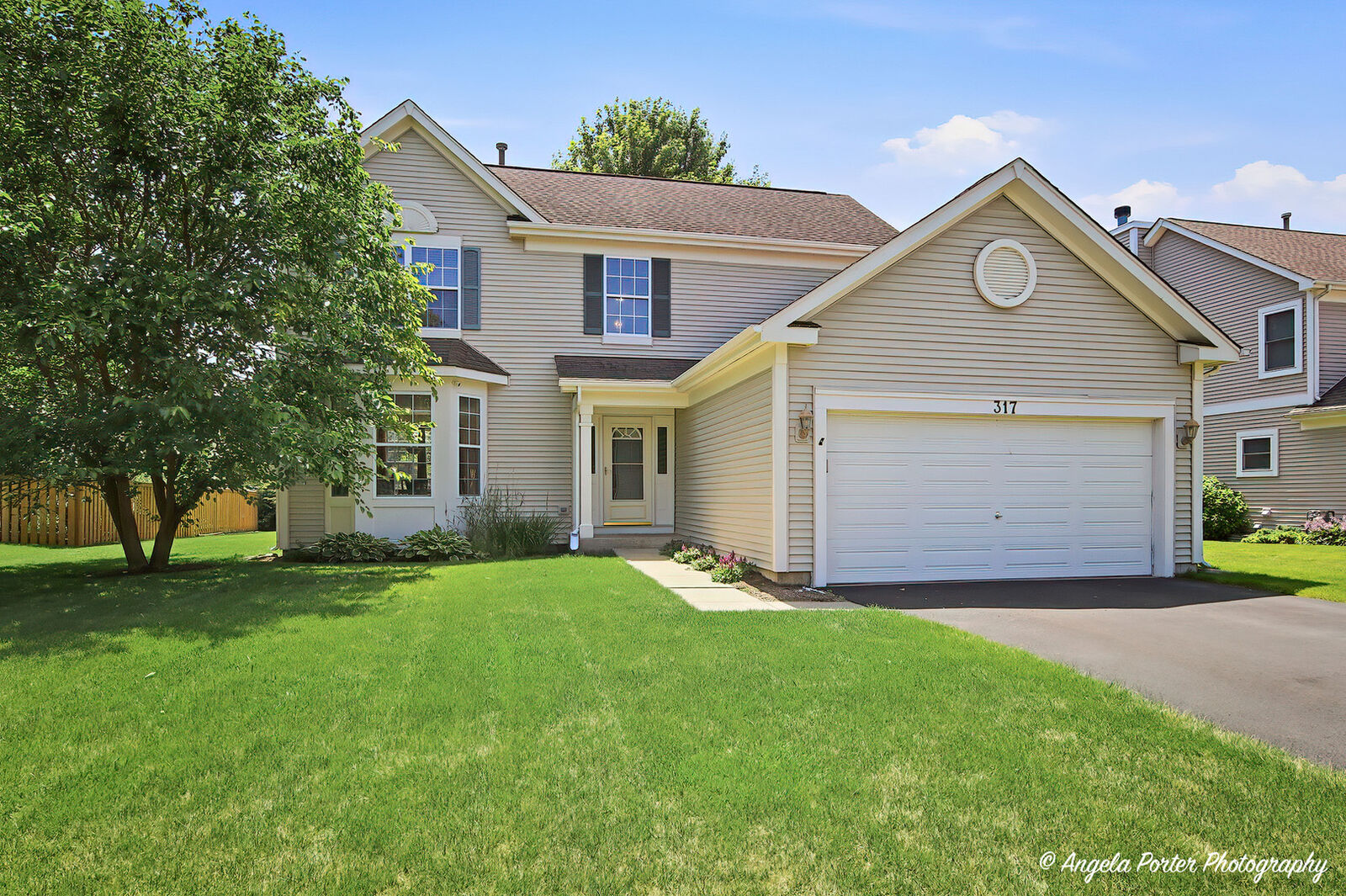 Property Photo: 317 Talismon Drive IL 60012